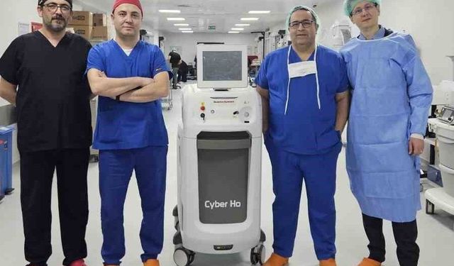 Kütahya’da sağlıkta yeni dönem: Evliya Çelebi’de HOLEP ameliyatları başladı