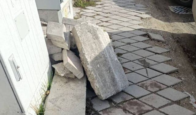 Kütahya’da Kaldırım Çilesi Bitmiyor: Engelli Vatandaş Yolda Kaldı