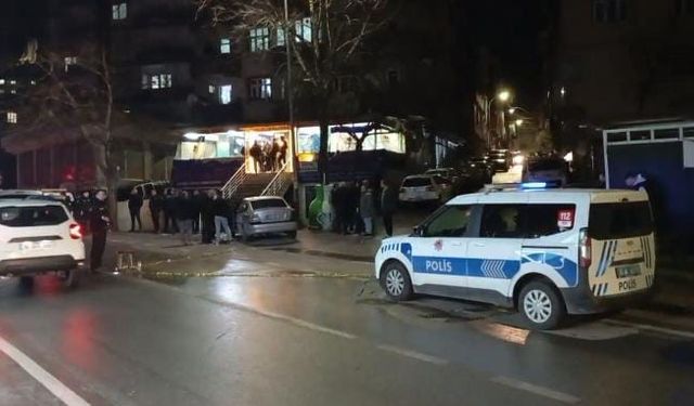 Kanlı saldırı: 2 kişi ağır yaralı olarak hastaneye kaldırıldı
