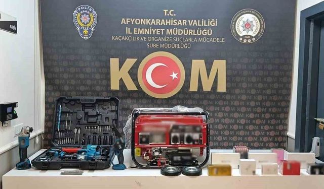 Yasa dışı sevkiyat engellendi: Çok sayıda kaçak ürün ele geçirildi