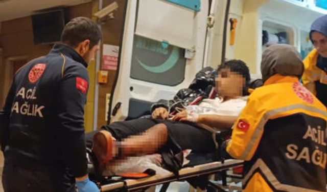 İki grup arasında çıkan tartışma bıçaklı kavgaya dönüştü: 1 yaralı