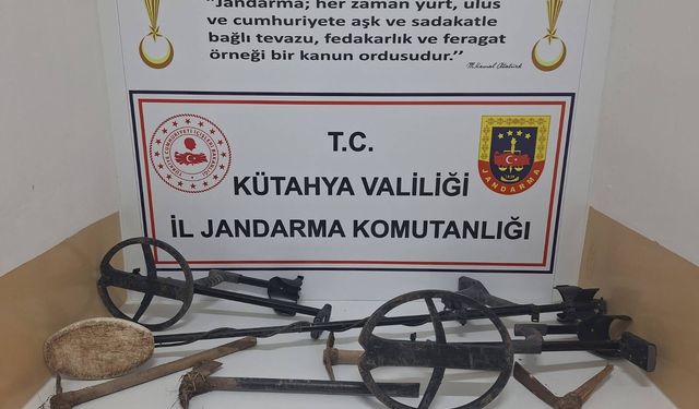 Kütahya'da tarihi eser operasyonunda ele geçirilenler şaşırttı