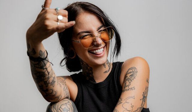 18 yaş altına dövme, piercing ve estetik işlemlere yeni düzenleme teklifi