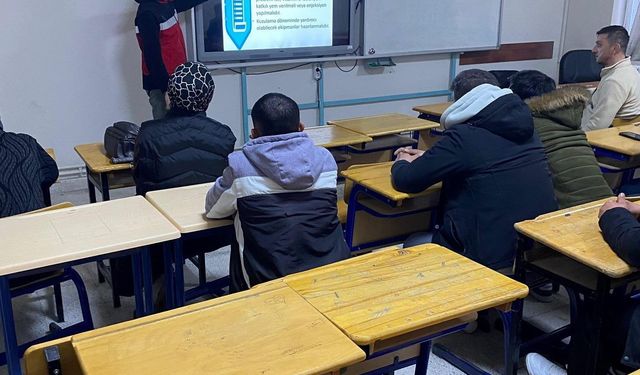 Emet’te hayvancılığa destek: Sürü yönetimi kursu kapılarını açtı