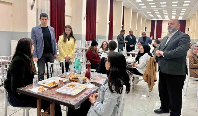 Kaymakam Teltik’ten üniversite öğrencileriyle iftar programı