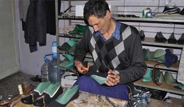 Kütahya'da ustalık bitti: İşte yok olma noktasına gelen meslekler!