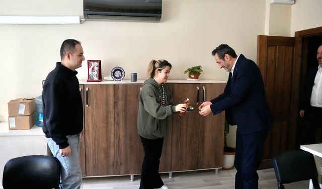 Tavşanlı'da Başkan Derin, personel ile bayramlaştı