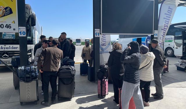 Kütahya’da bayram telaşı başladı! Otogar doldu taştı