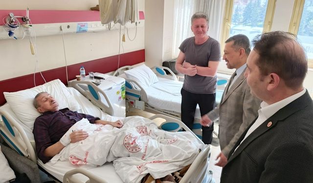 MHP’li Ahmet Erbaş’tan Kütahya’da hastalara moral ziyareti