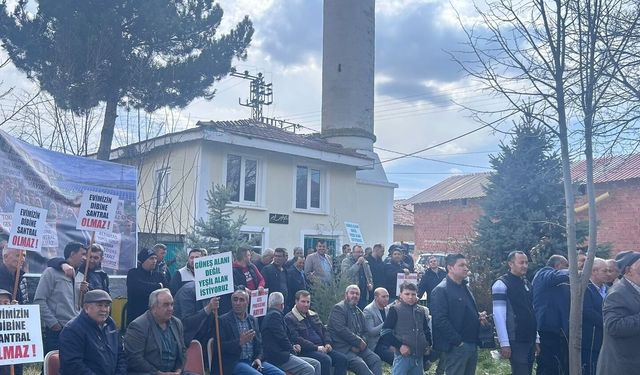 Kütahya'nın ilçesinde, dev projeye tepki: ''TOKİ arazisine GES istemiyoruz''