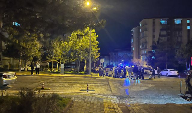 Kütahya’da Trafik Kazası: İki Araç Birbirine Girdi