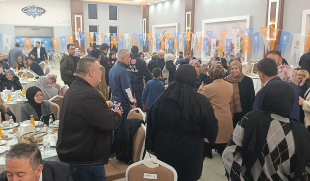 Kütahya’daki İftar Programında Korku Dolu Anlar! Program Sırasında Aniden Yere Yığıldı!