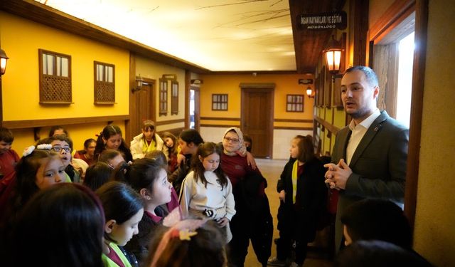 Miniklerden Tavşanlı Belediyesi’ne Anlamlı Ziyaret