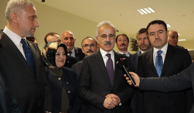 Zafer Havalimanı’nda kritik temas: Dev proje masada