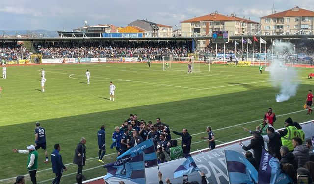 Dakika 25: Aykut Çift attı, Kütahyaspor öne geçti