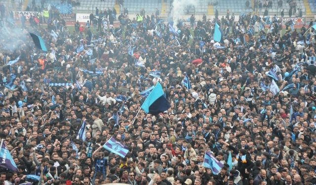 Şehir ayağa kalktı: Kütahyaspor şampiyon, Kütahya bayramda