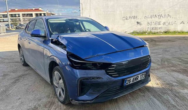 Eskişehir'de trafik kazasında 2 çocuk yaralandı