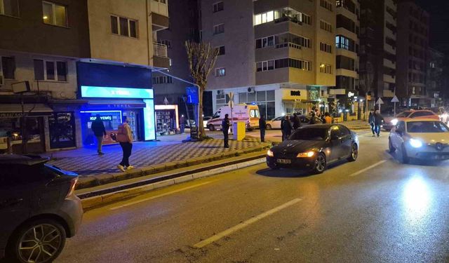 Otomobilin çarptığı bisikletli kadın yaralandı