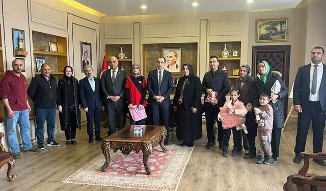 Tavşanlı’nın "En Çok Okuyanları" Belli Oldu: Kütüphane Haftası’nda Ödül Yağmuru