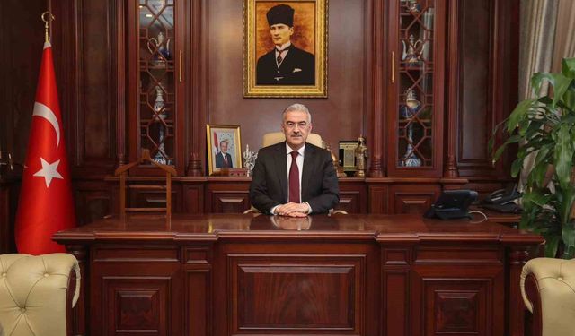 Vali Ayyıldız: 'Bu ulu şehir, yalnızca bir beldenin kazanımı değil, tarihi bir dönüm noktasıdır'