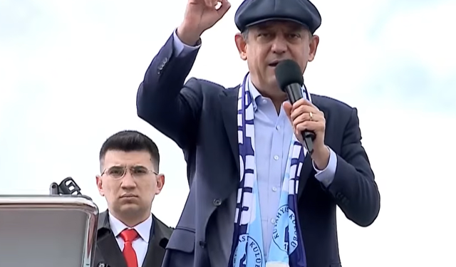 CHP lideri Özel: ''Kütahya'yı küçülttüler, kepçeyle alıp kaşıkla vermişler''