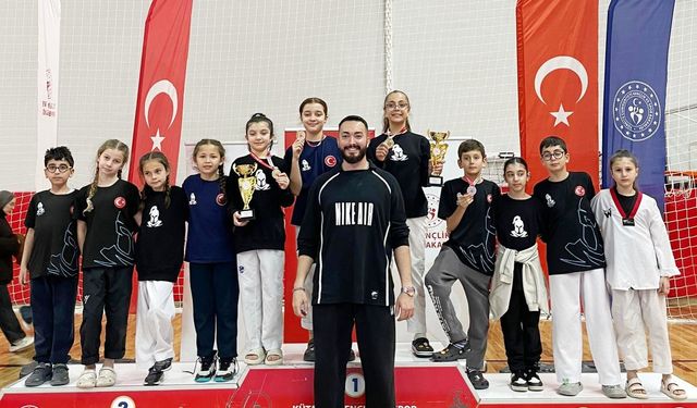 Yavuzhan Spor Kulübü’nden Kütahya’da çifte kupa başarısı