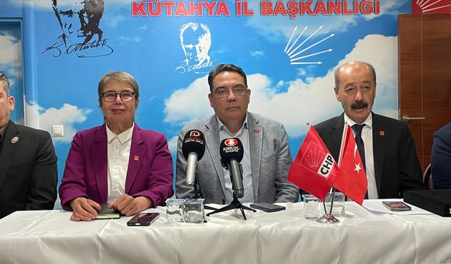 “Asıl Olan Cumhuriyet” Sözleri Kütahya’da Gündem Oldu