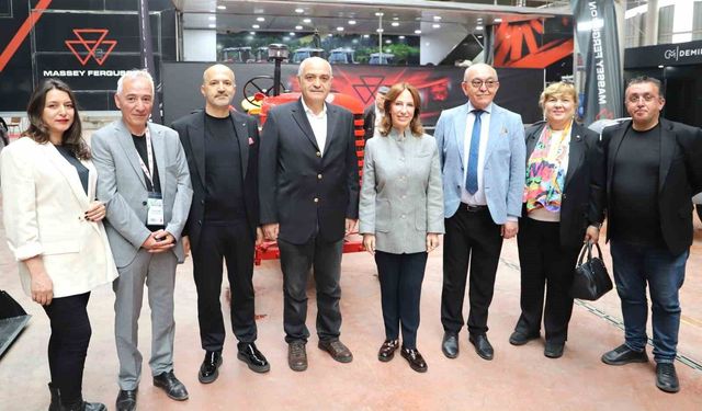 Esin Güral Argat tarım fuarında sektör temsilcileriyle buluştu