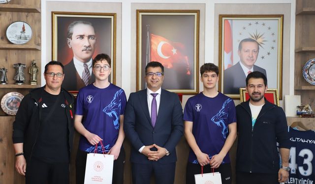 Kütahyalı sporcular, Türkiye Badminton Şampiyonası’na damga vurdu