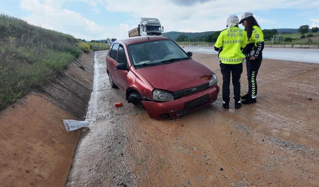 Kütahya'da yoldan çıkan araç ölümüne savruldu: 4 yaralı