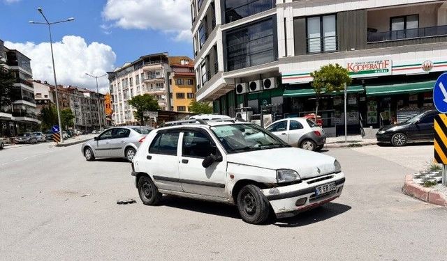Kütahya'da kanlı çarpışma felaket getirdi: 1 yaralı