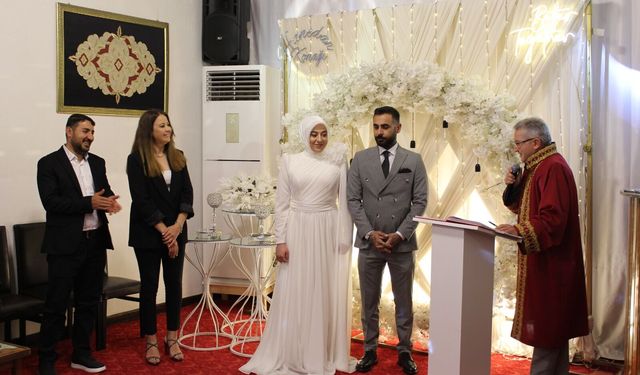 Dumlupınar Gazetesi Yazı İşleri Müdürü Çağla Canbaz dünya evine girdi