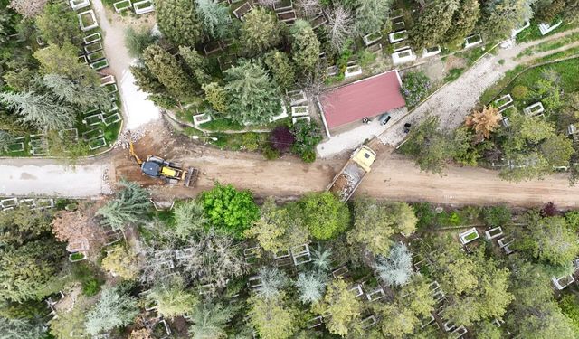 Emet Belediyesi harekete geçti: mezarlık yolları yenileniyor