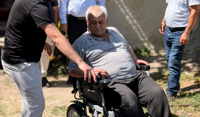 Yıllardır Zorlanıyordu, Başkan Akel Kapısını Çaldı