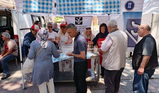 Kütahya’da 2 Bin Kişiye Aşure İkram Edildi