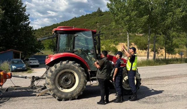 Gediz'de orman yangınlarına karşı farkındalık çalışmaları sürüyor