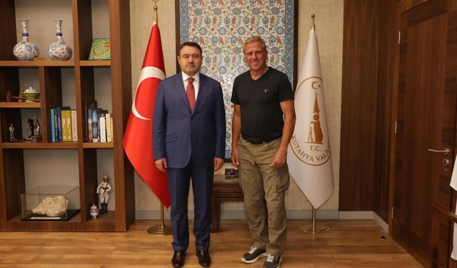 Hamza Hamzaoğlu Kütahya'da: Vali Musa Işın ile Bir Araya Geldi