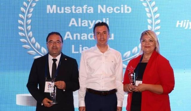 81 ilden binlerce proje yarıştı: Gediz'deki lisenin projesi ikinci oldu
