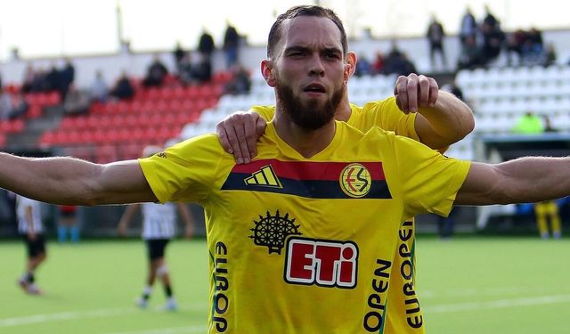 Eskişehirspor'un gol makinesi takıma veda etti