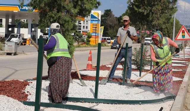 Yaya güvenliği için orta refüjlere demir çit