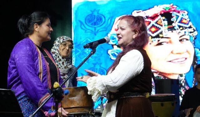 Tavşanlı'da yaz şenliği coşkusu Emel Örgün konseriyle son buldu