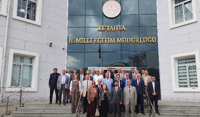 Kütahya'da Hayat Boyu Öğrenme Kurumları İl Değerlendirme Toplantısı gerçekleştirildi