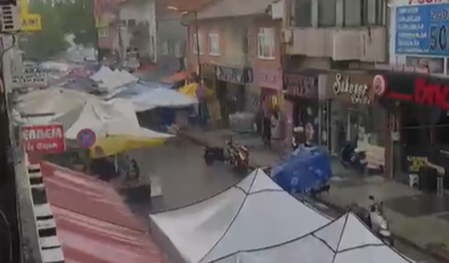 Tavşanlı'da sağanak kabusu: Dükkan ve caddeler sular altında kaldı