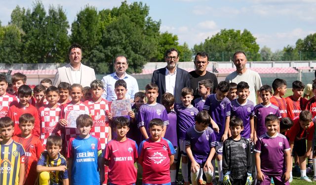 Tavşanlı'da futbol turnuvası heyecanı yaşandı