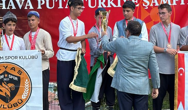 Kütahya’da Okçuluk Şampiyonası Ödül Töreniyle Sona Erdi