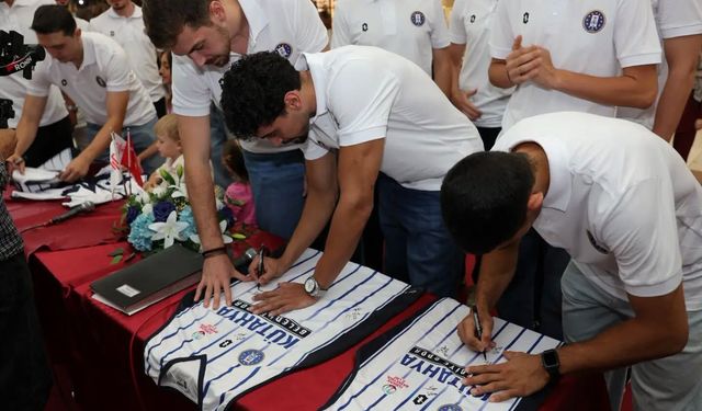 Kütahya’da potada yeni dönem: Takım taraftarın karşısına çıktı