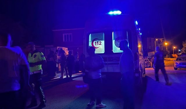 Kütahya'da otomobiliyle yayaya çarptı, aracı bırakıp arkasına bakmadan kaçtı