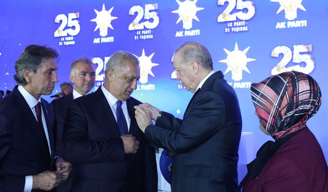 Domaniç Belediye Başkanı Uysal, Ak Parti'ye katıldı
