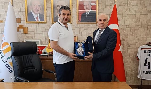 Gediz Meslek Yüksekokulu Öğretim Üyesi Doç. Dr. Karayel'den, Gediz Belediyesi'ne ziyaret