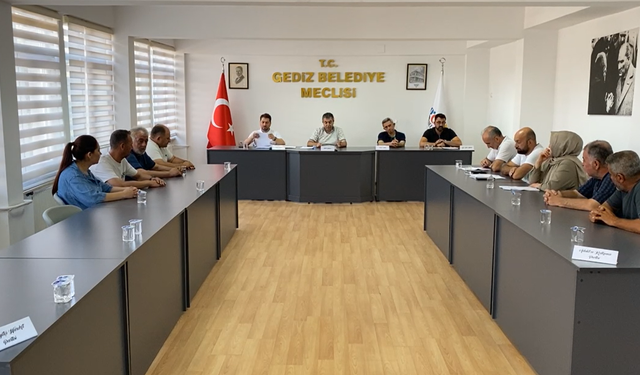 Gediz'de Belediye Meclisi Toplantısı düzenlendi